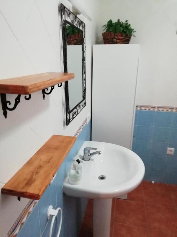 El Almendro De Fuentes Nuevas Villa Castril Luaran gambar